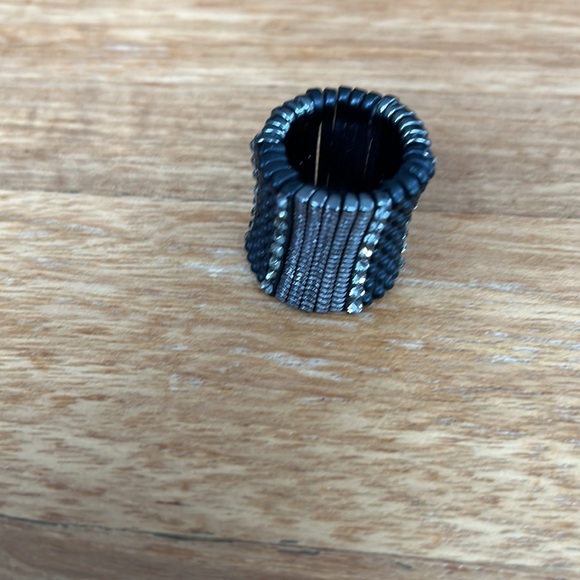 SILVER GUNMETAL-BLACK-RHINESTONE STRETCHY RING - Picture 3 of 3